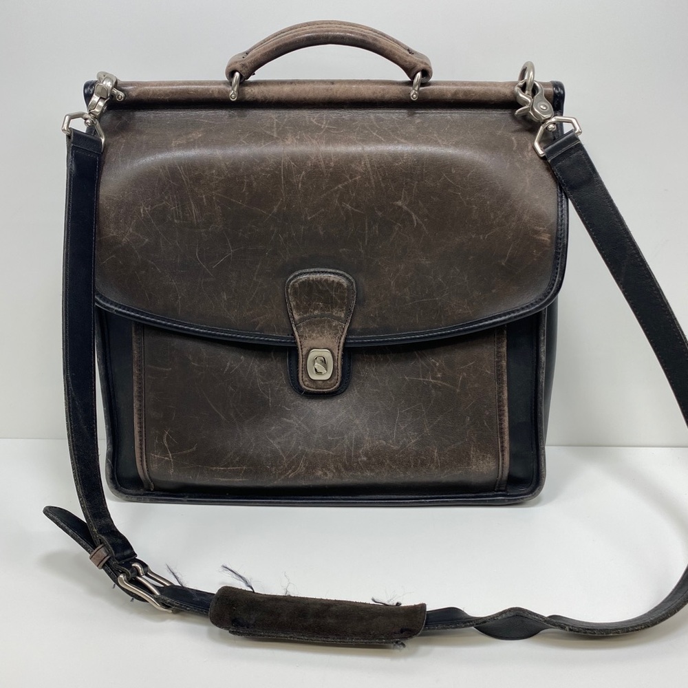 Vintage Coach sachel crossbody bag